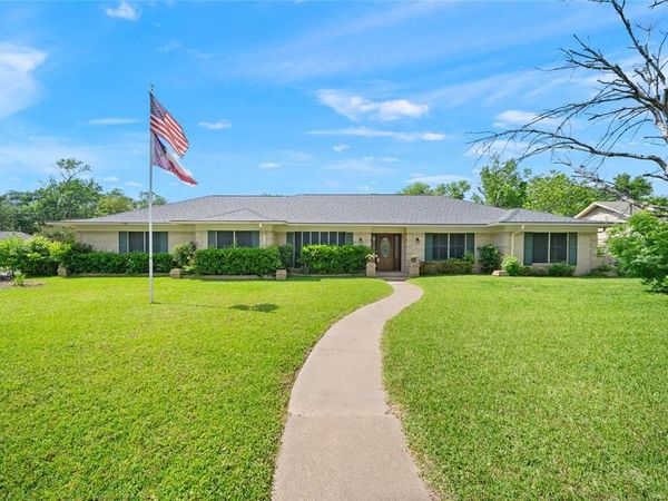 811 Trenton Drive, Tyler, TX 75703