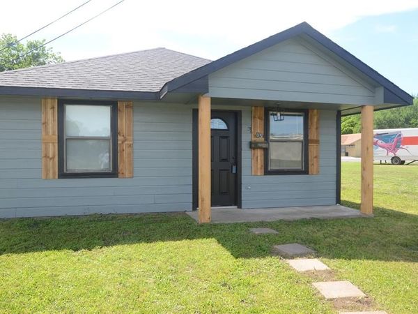 505 15th Street , Honey Grove, TX 75446