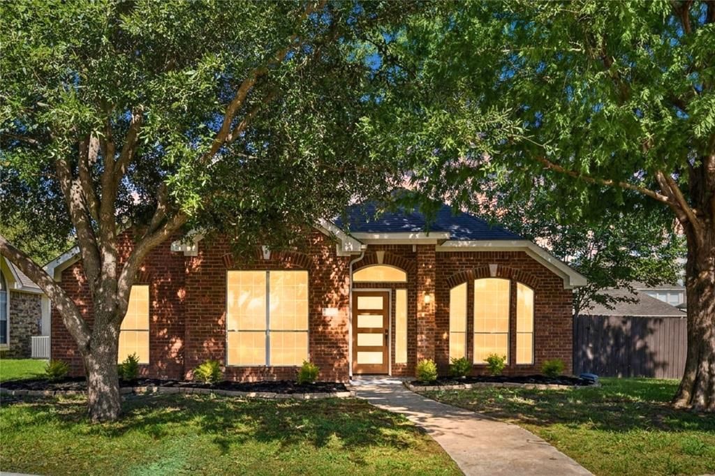 305 Droinwich Circle, Allen, TX 75002 Main Photo