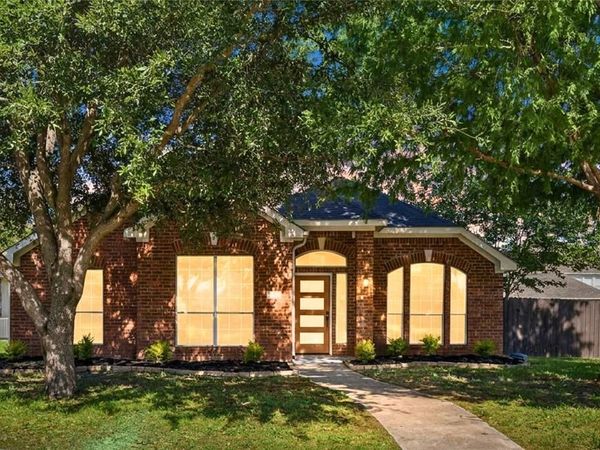 305 Droinwich Circle, Allen, TX 75002