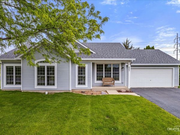 427 Barnaby Drive, Oswego, IL 60543