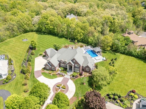 4N881 Old Farm Road, St. Charles, IL 60175