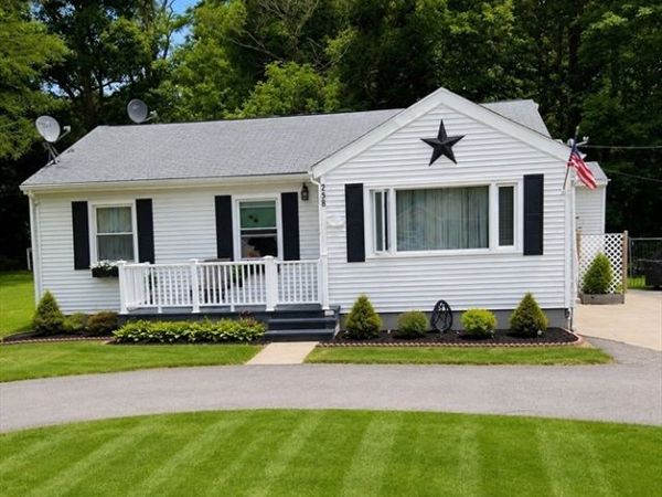258 Sanford Rd, Westport, MA 02790