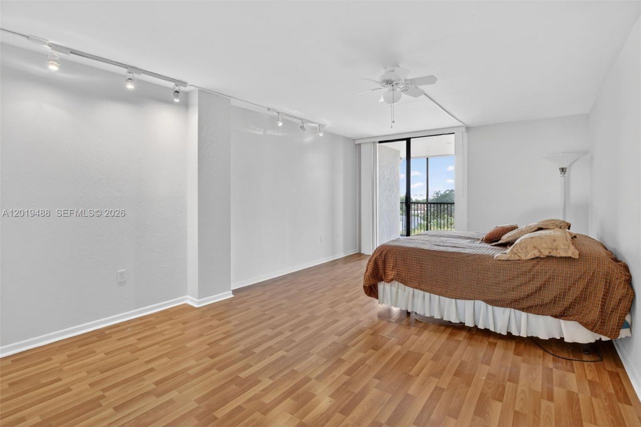 2808 N 46th Ave, Unit E654, Hollywood, FL 33021 Photo