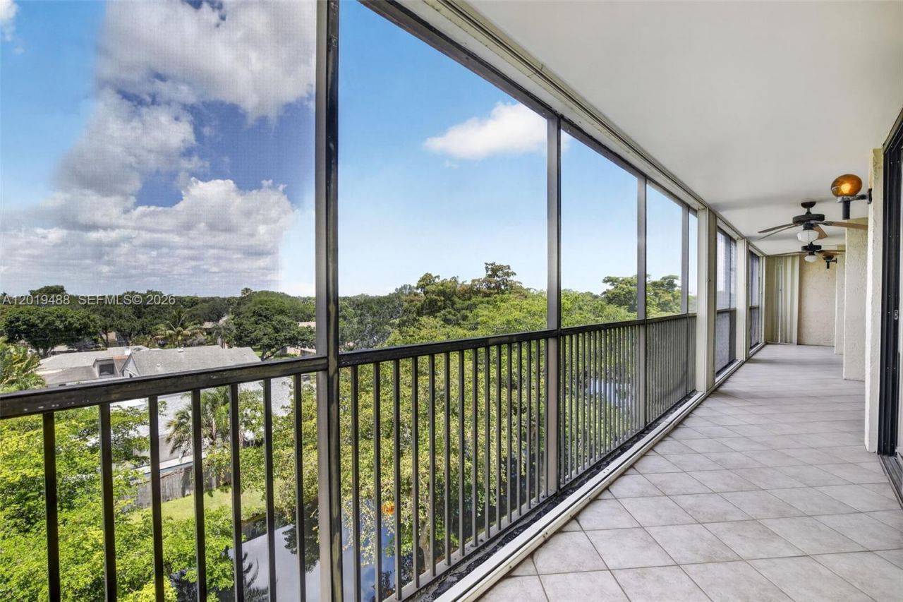 2808 N 46th Ave, Unit E654, Hollywood, FL 33021 Photo