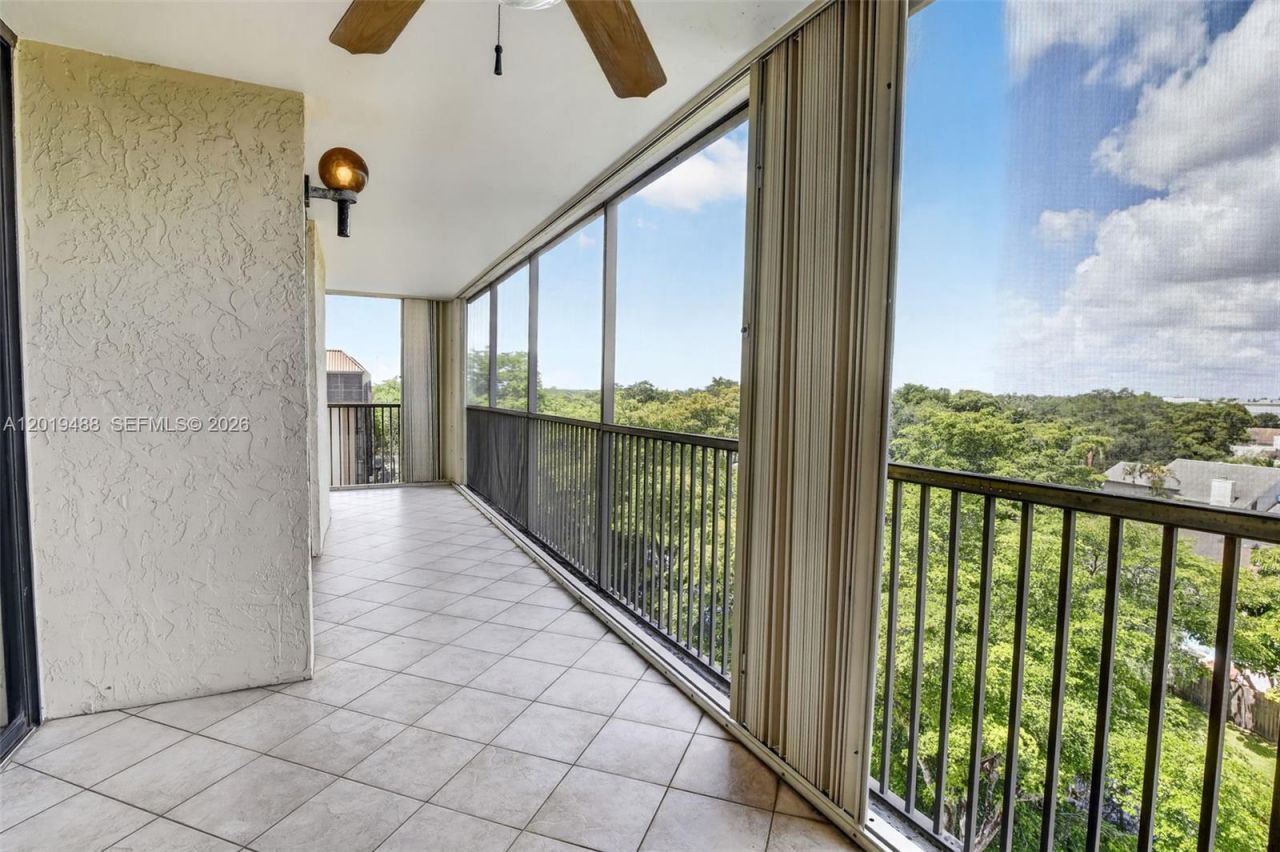 2808 N 46th Ave, Unit E654, Hollywood, FL 33021 Photo
