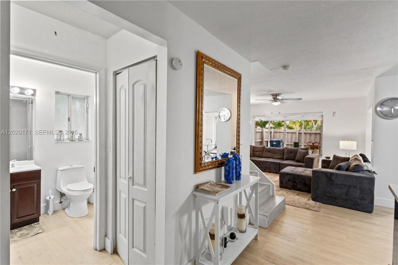 8374 SW 152nd Ave , Unit 47, Miami, FL 33193 Photo