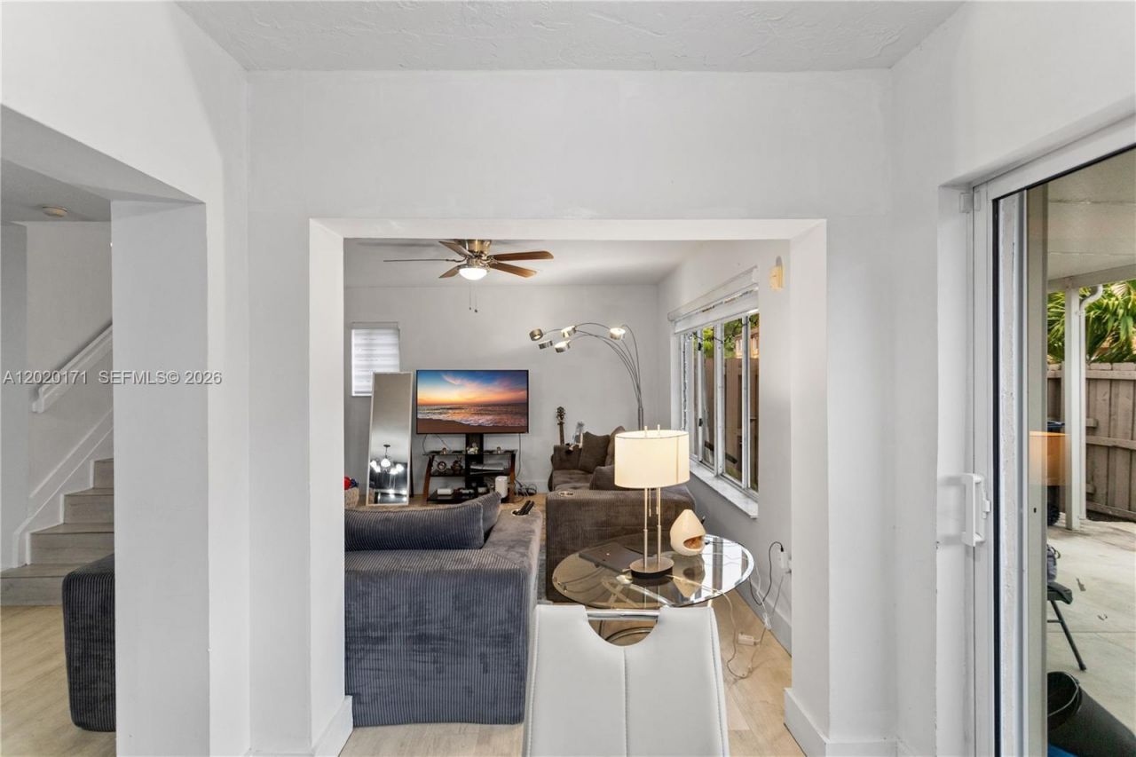8374 SW 152nd Ave , Unit 47, Miami, FL 33193 Photo
