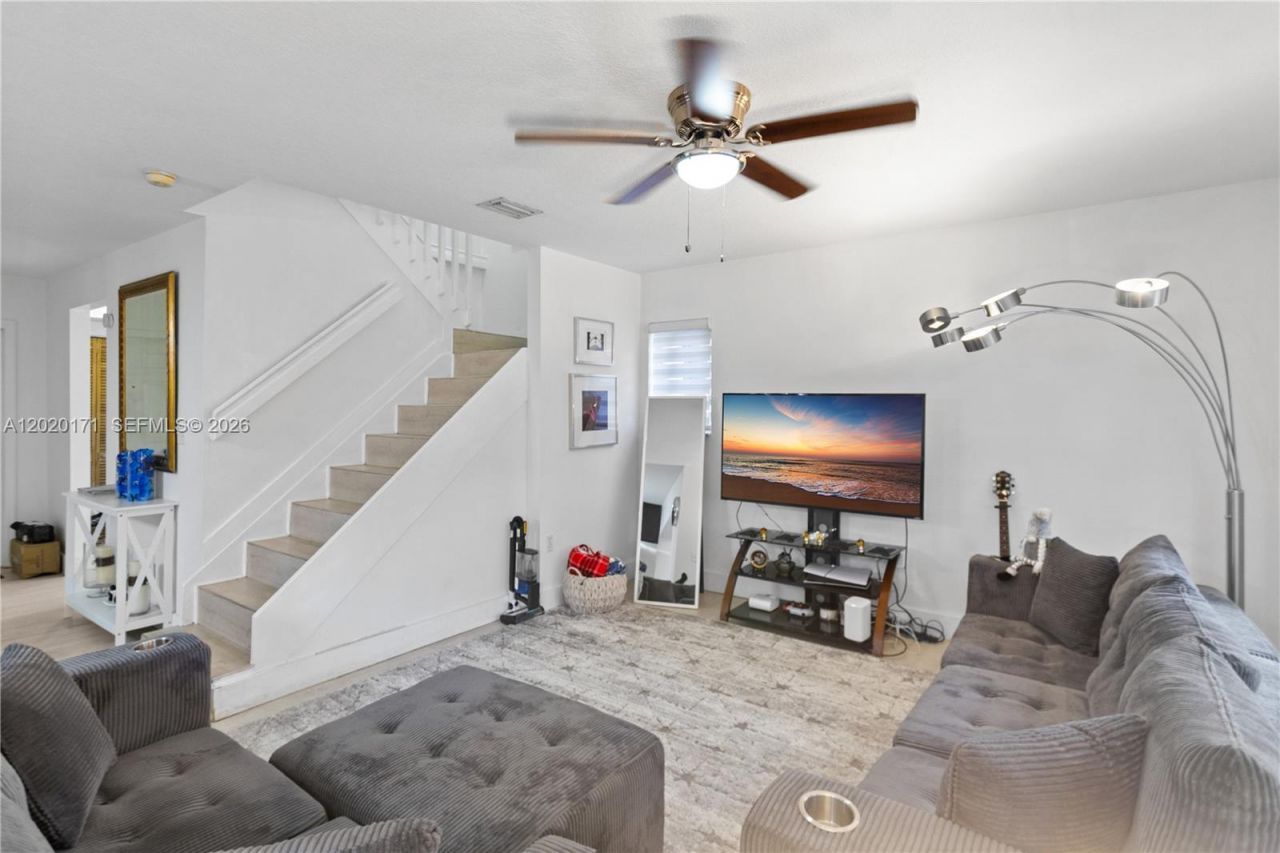 8374 SW 152nd Ave , Unit 47, Miami, FL 33193 Photo
