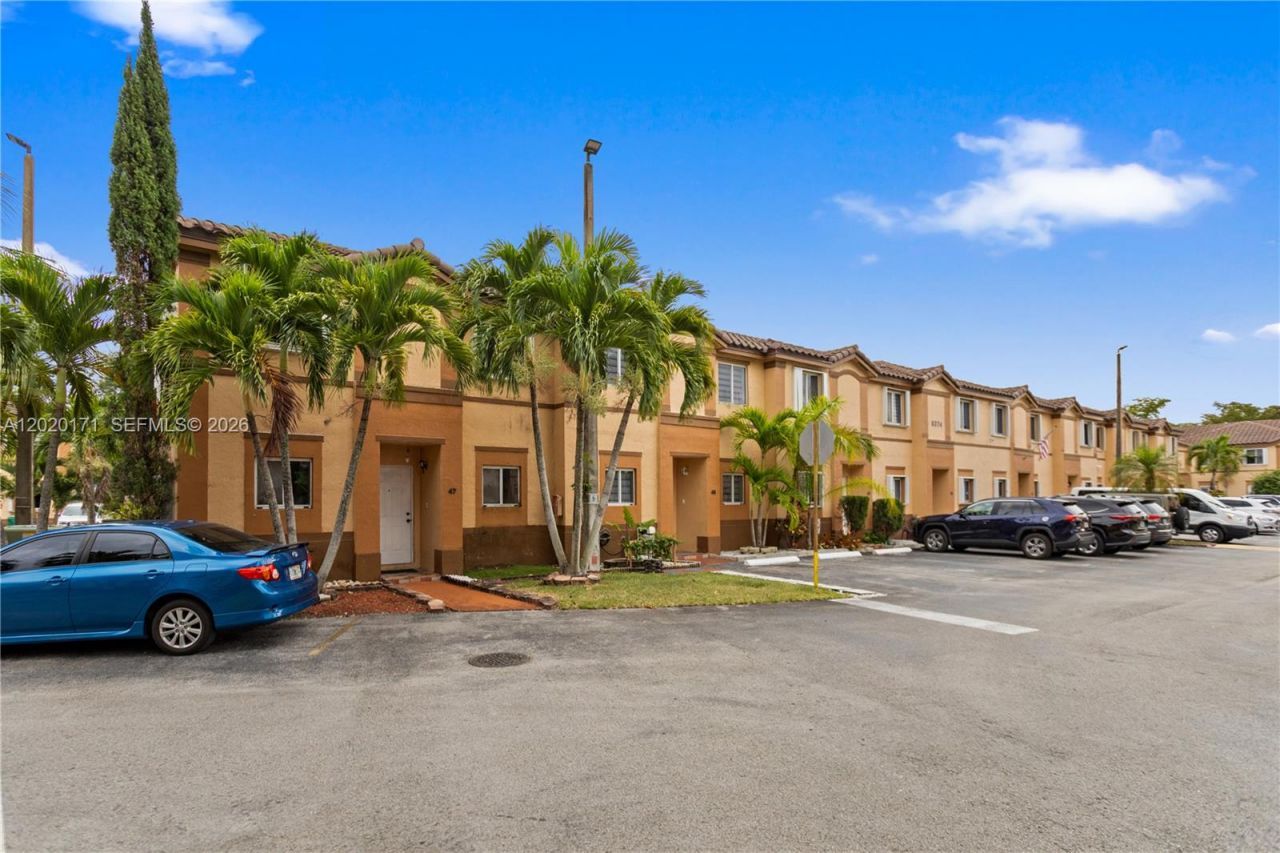 8374 SW 152nd Ave , Unit 47, Miami, FL 33193 Photo
