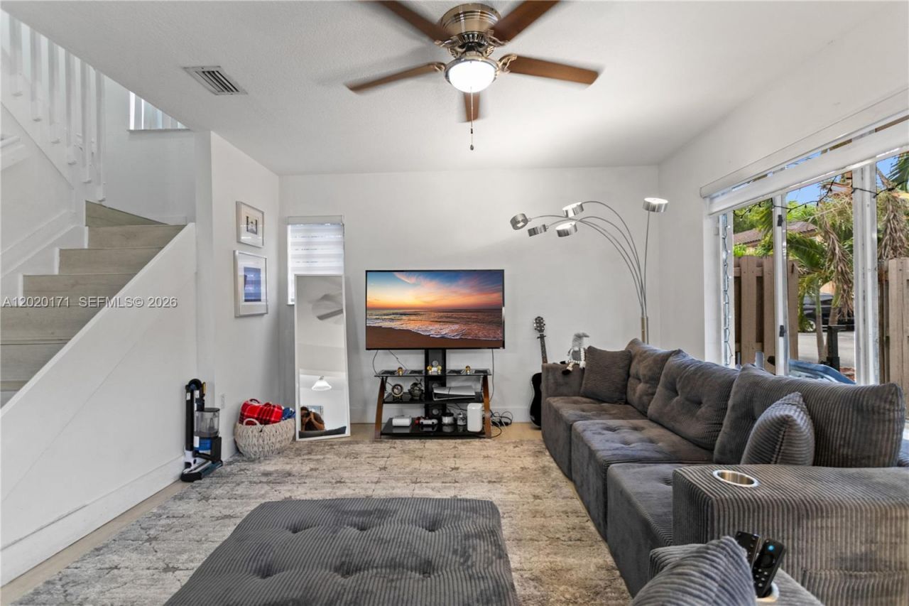 8374 SW 152nd Ave , Unit 47, Miami, FL 33193 Photo