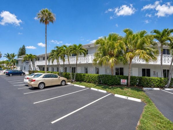 4405 NE 21st Ave, Unit 15, Fort Lauderdale, FL 33308