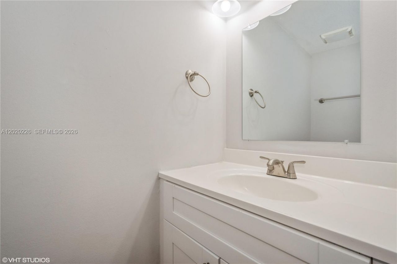 835 NW 81st Ter , Unit 7, Plantation, FL 33324 Photo