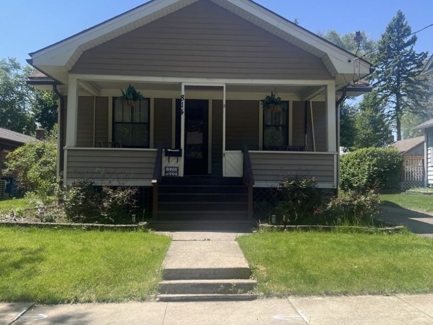 Main Photo