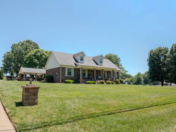 6 Hawthorne Dr , Lawrenceburg, TN 38464