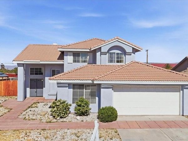 8541 Dove Creek, Hesperia, CA 92344