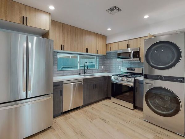 16010 Cantlay Street, Unit 2, Van Nuys, CA 91406
