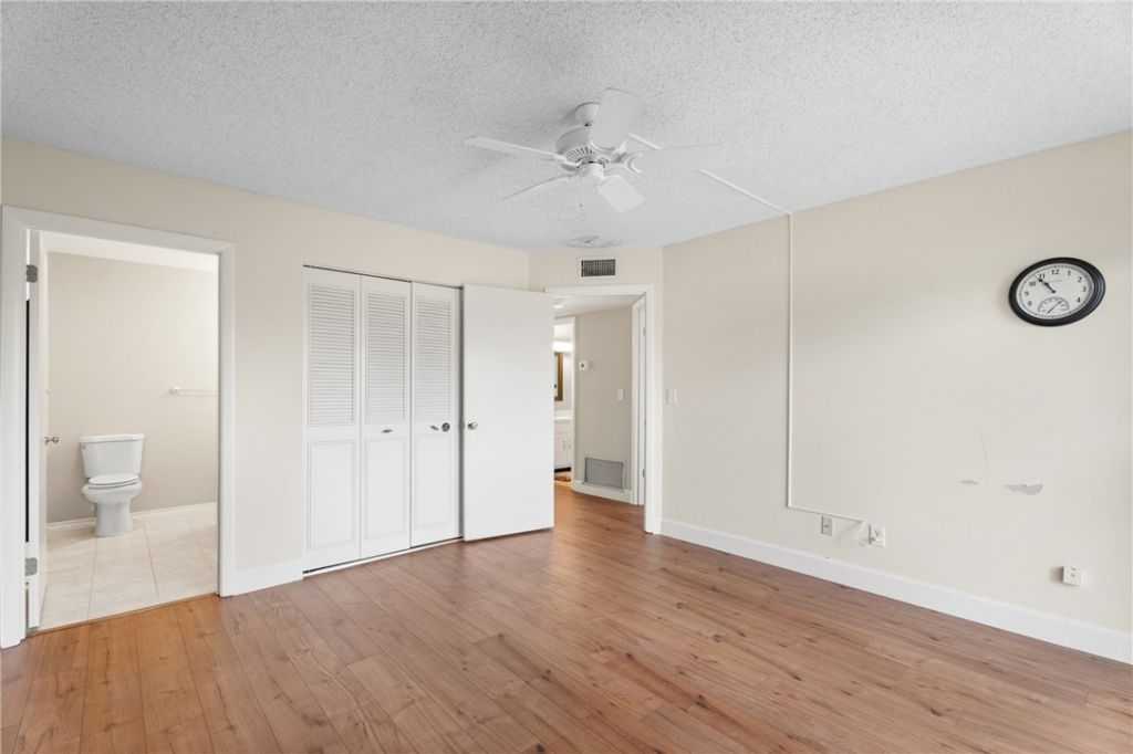 33 Pine Arbor Lane, Unit 102, Vero Beach, FL 32962 Photo