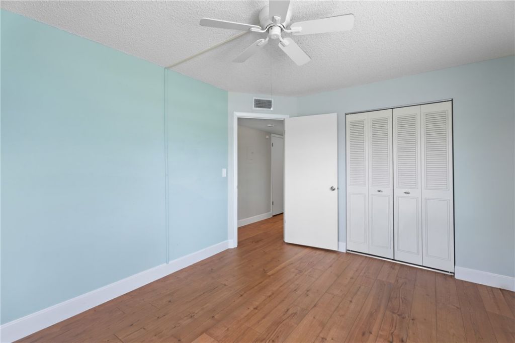 33 Pine Arbor Lane, Unit 102, Vero Beach, FL 32962 Photo