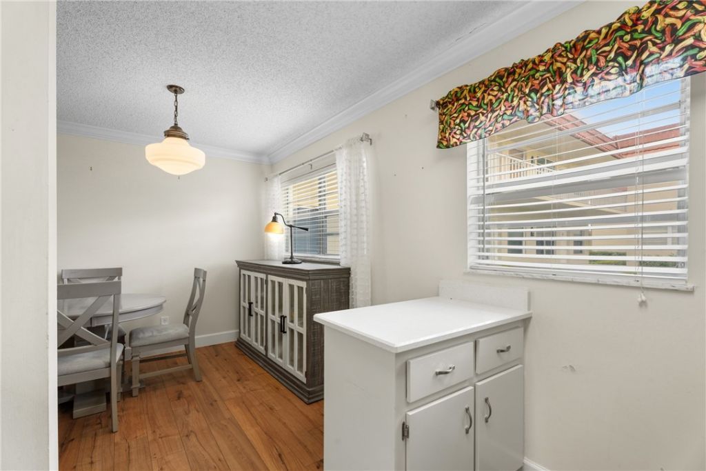 33 Pine Arbor Lane, Unit 102, Vero Beach, FL 32962 Photo