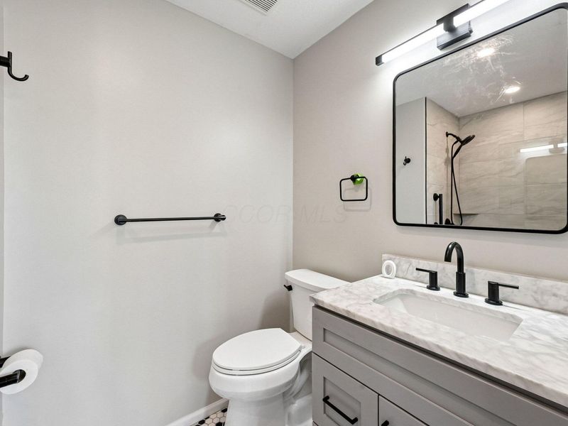 5659 Battle Creek Way, Columbus, OH 43228 Photo 20