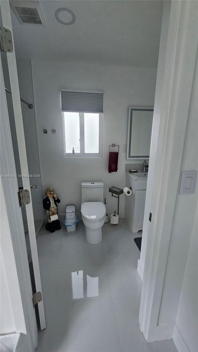 8421 NW 8th St , Pembroke Pines, FL 33024 Photo