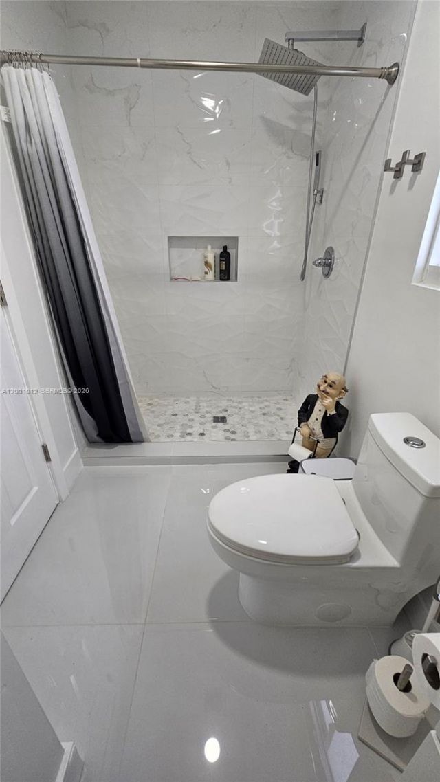 8421 NW 8th St , Pembroke Pines, FL 33024 Photo