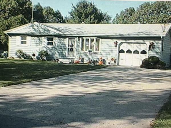 10301 Glenwood Avenue, Osceola, IN 46561