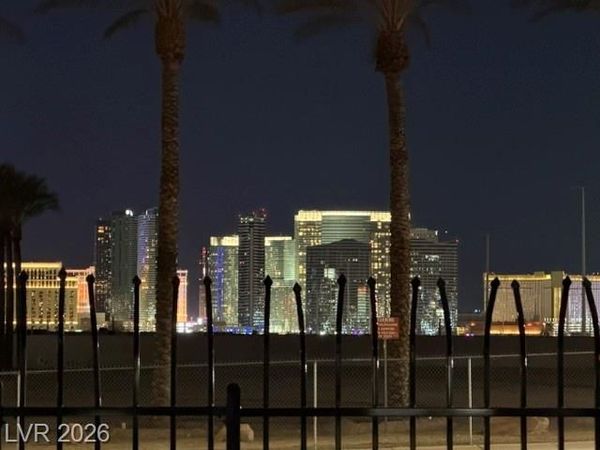 4450 Sandy River Drive, Unit 88, Las Vegas, NV 89103