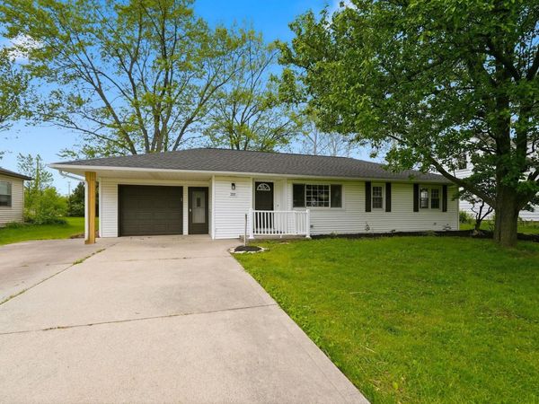 2132 Medford Drive, Fort Wayne, IN 46803