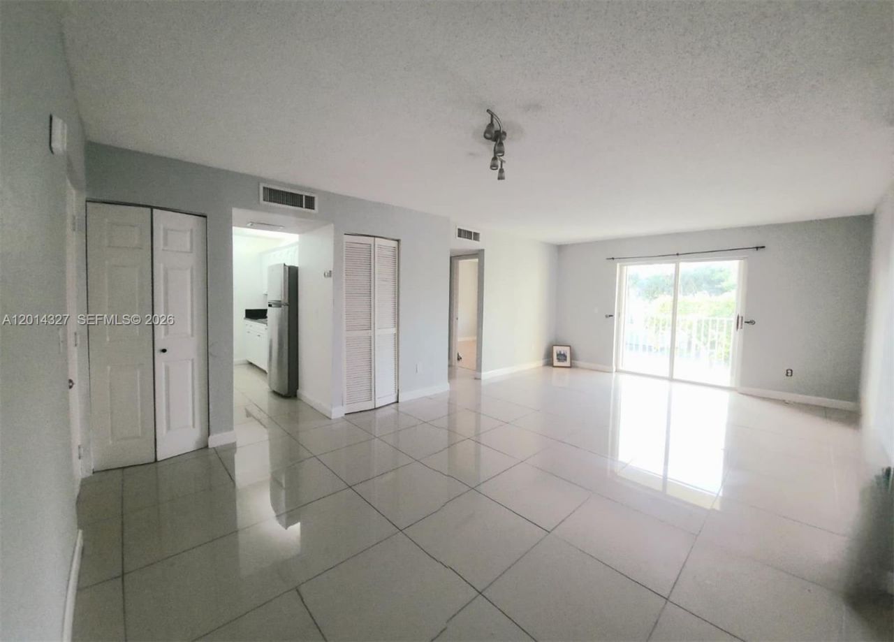 8200 SW 210th St, Unit 103, Cutler Bay, FL 33189 Photo