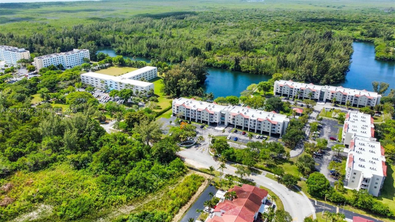 8200 SW 210th St, Unit 103, Cutler Bay, FL 33189 Photo