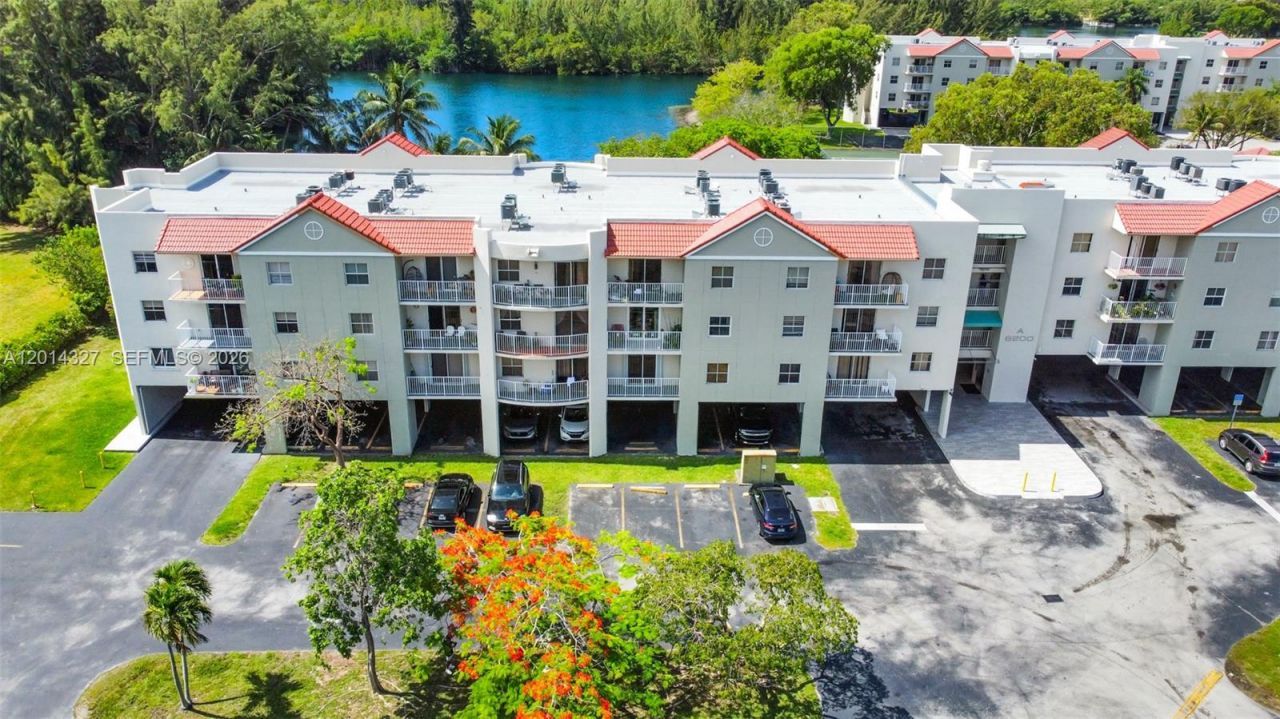 8200 SW 210th St, Unit 103, Cutler Bay, FL 33189 Photo