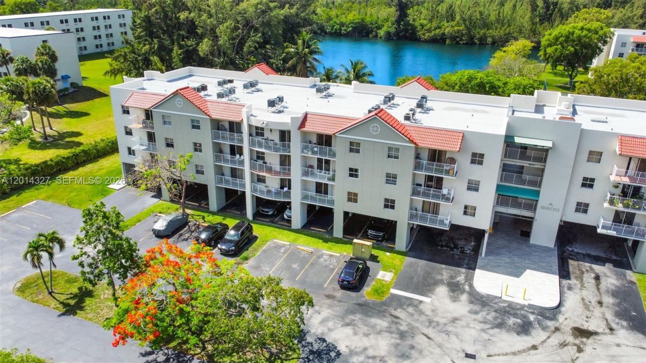 8200 SW 210th St, Unit 103, Cutler Bay, FL 33189 Photo