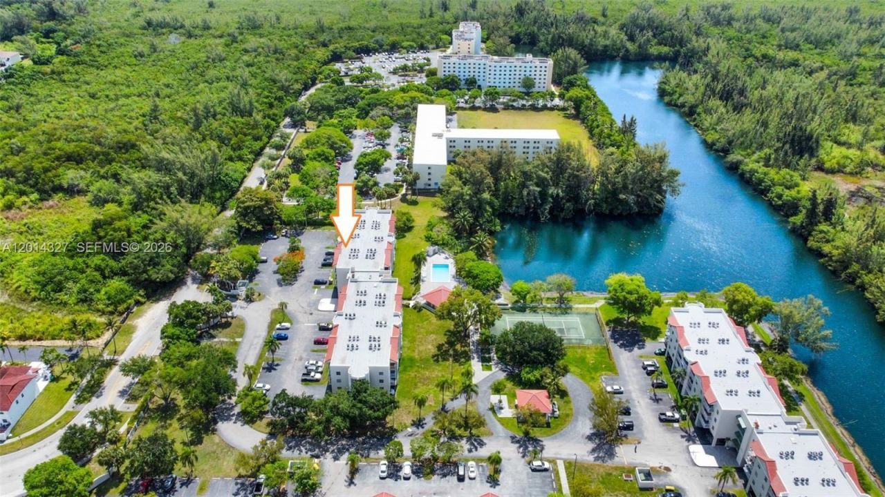 8200 SW 210th St, Unit 103, Cutler Bay, FL 33189 Photo