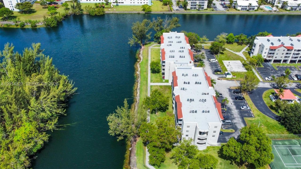 8200 SW 210th St, Unit 103, Cutler Bay, FL 33189 Photo