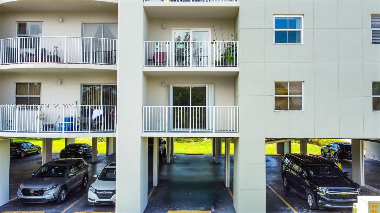 8200 SW 210th St, Unit 103, Cutler Bay, FL 33189 Photo