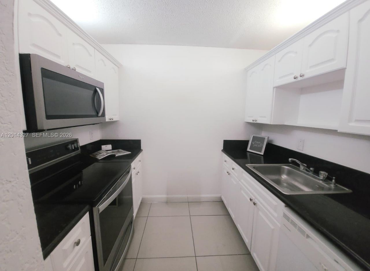 8200 SW 210th St, Unit 103, Cutler Bay, FL 33189 Photo