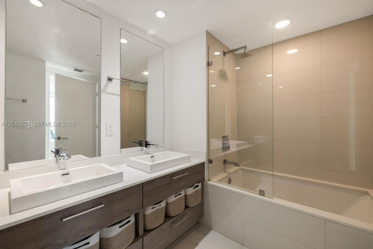 1300 S Miami Ave, Unit 2602, Miami, FL 33130 Photo
