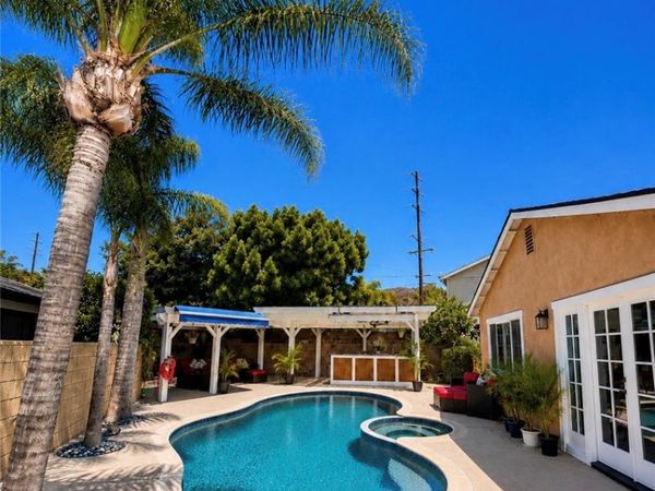 21104 Rosedell Drive, Saugus, CA 91350