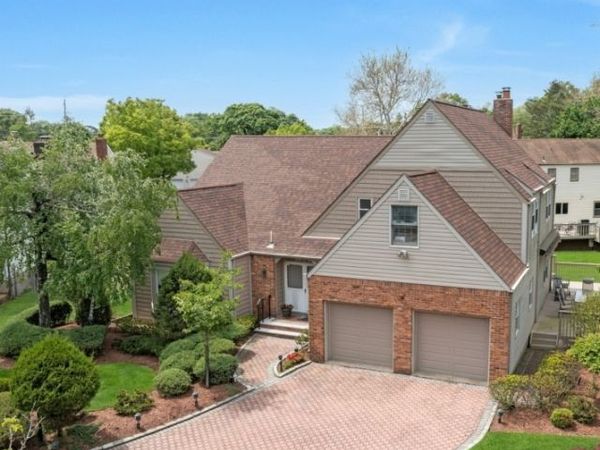 42 Cosgrove Ct, Fair Lawn, NJ 07410