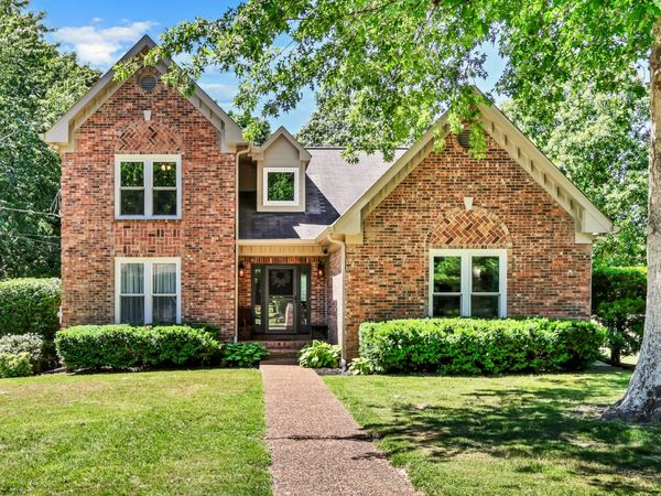 200 Plantation Ct , Dickson, TN 37055