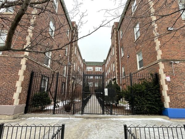 1152 N HARDING Avenue , Unit 3, Chicago, IL 60651