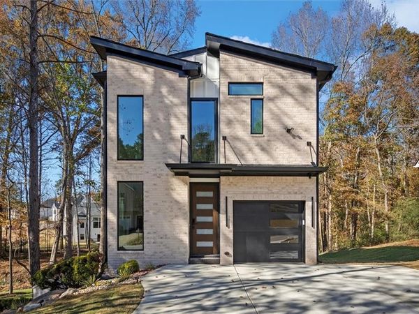 752 Crystal Bay Road , Villa Rica, GA 30180