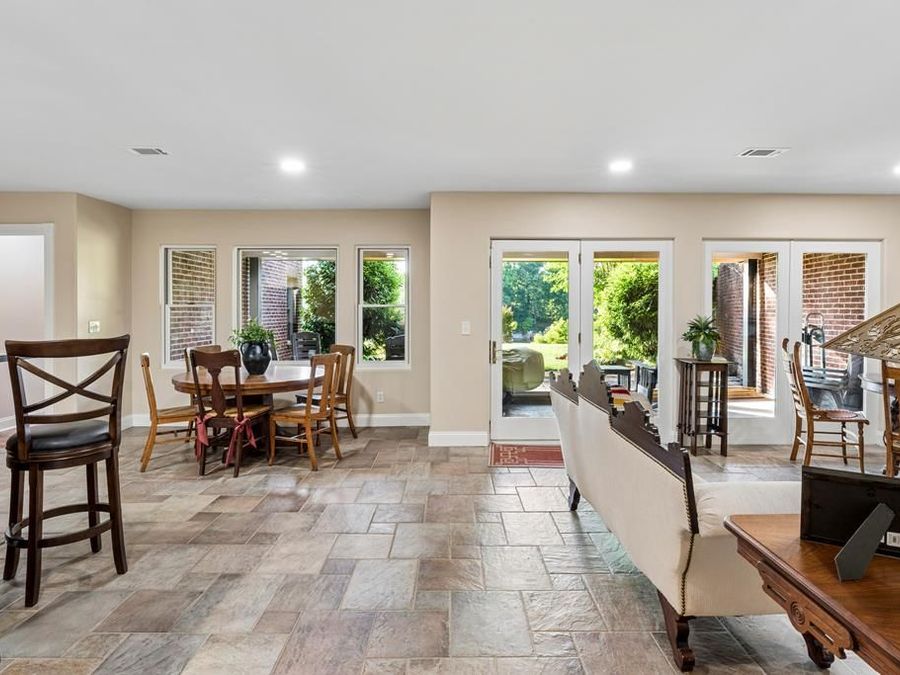 Property Image 111