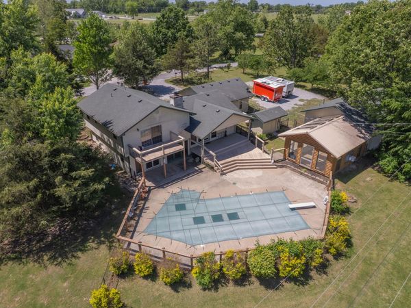 12655 Farm Road 2205 Circle , Cassville, MO 65625