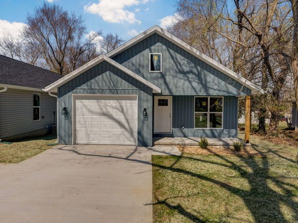 1115 E Smith Street , Springfield, MO 65803