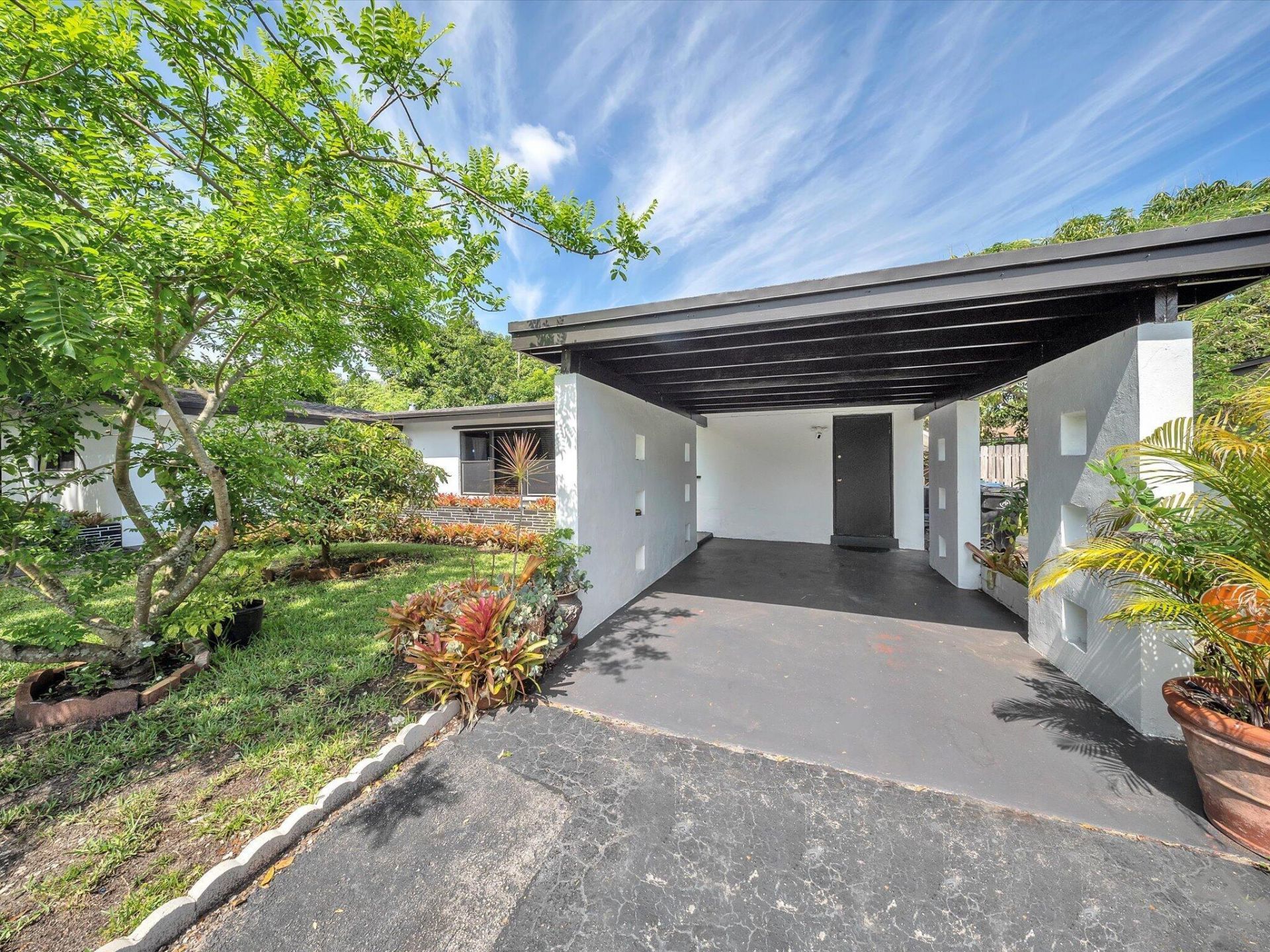 721 SW 38th Avenue, Fort Lauderdale, FL 33312 Photo