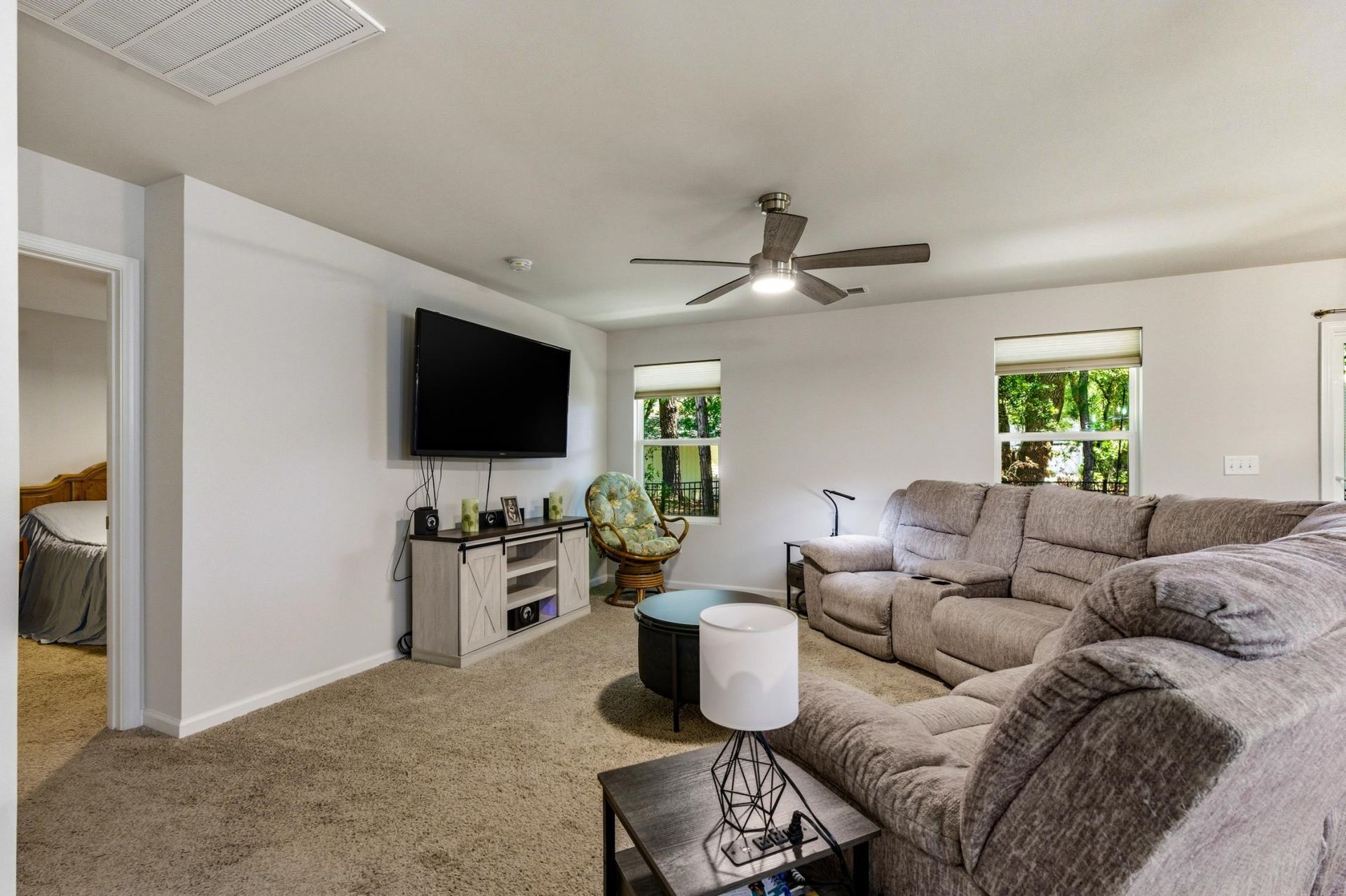 144 Foxford Dr. Photo 14