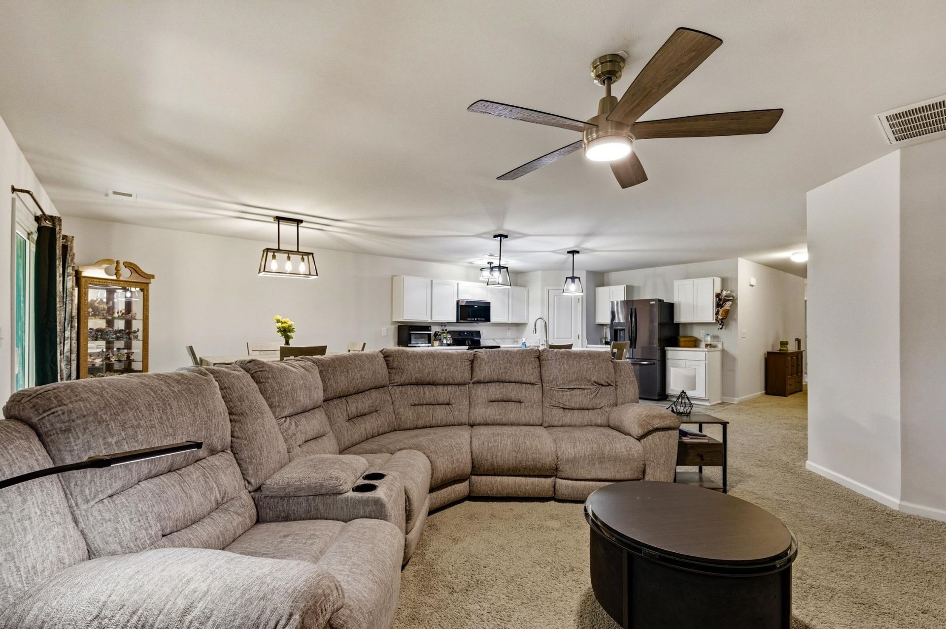 144 Foxford Dr. Photo 16